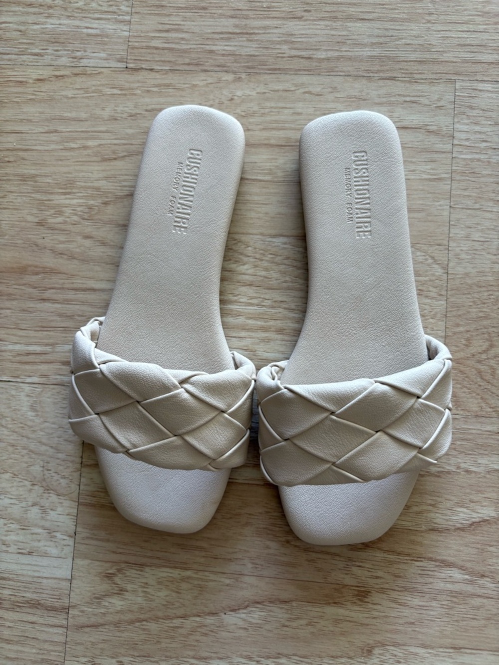 Cushionaire Women's Woven Slide Sandals in Cream